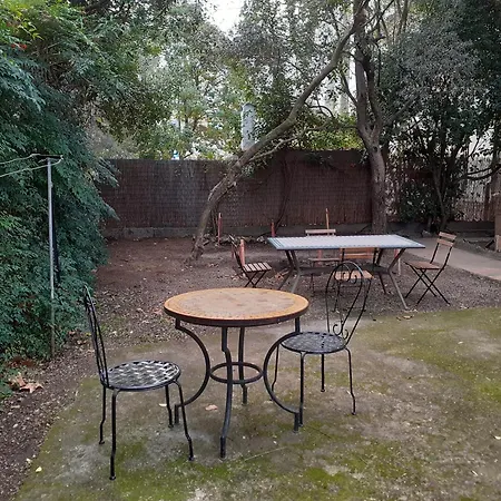 Boutonnet Avec Jardin דירה